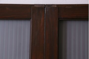 和製アンティーク　ヒノキ材　味わい深いガラス入り格子蔵戸2枚セット(格子戸、引き戸、玄関戸)
