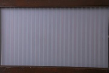 和製アンティーク　ヒノキ材　味わい深いガラス入り格子蔵戸2枚セット(格子戸、引き戸、玄関戸)