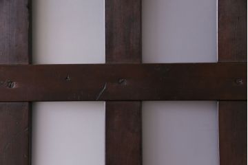 和製アンティーク　ヒノキ材　色ガラス入り　大正ロマンの雰囲気がお洒落な蔵戸(建具、引き戸、玄関戸)