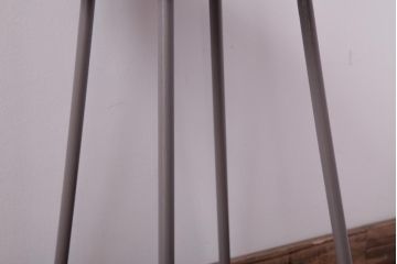 アンティーク雑貨　ラフジュ工房オリジナル　鉄脚　落ち着いた色味がおしゃれな丸スツール(チェア、椅子)(1)