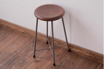 アンティーク雑貨　ラフジュ工房オリジナル　鉄脚　落ち着いた色味がおしゃれな丸スツール(チェア、椅子)(2)