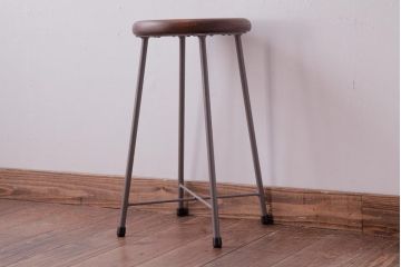 アンティーク雑貨　ラフジュ工房オリジナル　鉄脚　落ち着いた色味がおしゃれな丸スツール(チェア、椅子)(3)