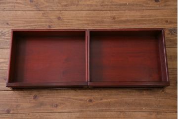 中古　民芸家具　唐木材　なめらかで艶やかな質感が上品な飾り棚(茶棚、茶箪笥)