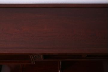 中古　民芸家具　唐木材　なめらかで艶やかな質感が上品な飾り棚(茶棚、茶箪笥)