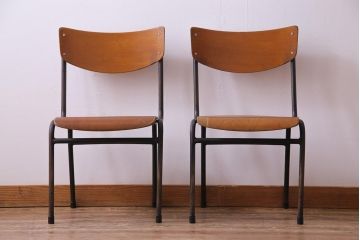 ヴィンテージ家具　ヨーロッパビンテージ　ノスタルジックな雰囲気のスクールチェア2脚セット(キッズチェア、鉄脚チェア、椅子)