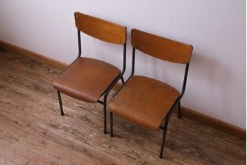 ヴィンテージ家具　ヨーロッパビンテージ　ノスタルジックな雰囲気のスクールチェア2脚セット(キッズチェア、鉄脚チェア、椅子)