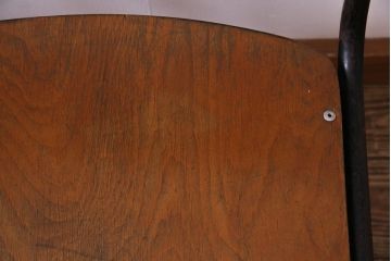 ヴィンテージ家具　ヨーロッパビンテージ　ノスタルジックな雰囲気のスクールチェア2脚セット(キッズチェア、鉄脚チェア、椅子)