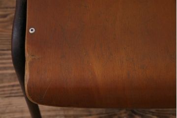 ヴィンテージ家具　ヨーロッパビンテージ　ノスタルジックな雰囲気のスクールチェア2脚セット(キッズチェア、鉄脚チェア、椅子)