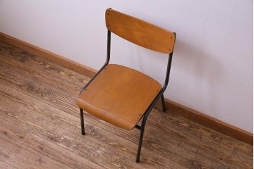 ヴィンテージ家具　ヨーロッパビンテージ　素朴さと独特の柔らかな雰囲気が魅力のスクールチェア(キッズチェア、鉄脚チェア、椅子)