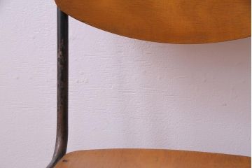 ヴィンテージ家具　ヨーロッパビンテージ　素朴さと独特の柔らかな雰囲気が魅力のスクールチェア(キッズチェア、鉄脚チェア、椅子)