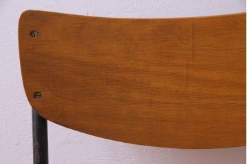 ヴィンテージ家具　ヨーロッパビンテージ　素朴さと独特の柔らかな雰囲気が魅力のスクールチェア(キッズチェア、鉄脚チェア、椅子)(1)