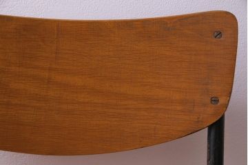 ヴィンテージ家具　ヨーロッパビンテージ　素朴さと独特の柔らかな雰囲気が魅力のスクールチェア(キッズチェア、鉄脚チェア、椅子)(1)