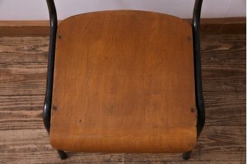 ヴィンテージ家具　ヨーロッパビンテージ　素朴さと独特の柔らかな雰囲気が魅力のスクールチェア(キッズチェア、鉄脚チェア、椅子)(1)