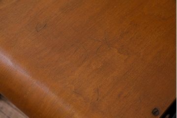 ヴィンテージ家具　ヨーロッパビンテージ　素朴さと独特の柔らかな雰囲気が魅力のスクールチェア(キッズチェア、鉄脚チェア、椅子)(1)