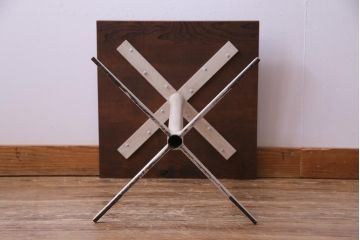 アンティーク雑貨　昭和中期　天板ナラ材　淡いペイントカラーがおしゃれな鉄脚テーブル(コーヒーテーブル、サイドテーブル