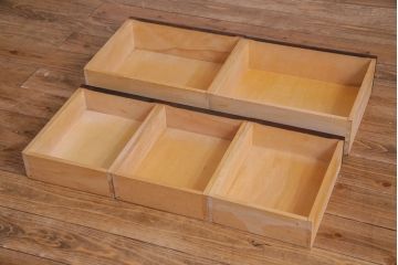 中古　北海道民芸家具　HM160K　シックなインテリアと相性の良い食器棚(本箱、収納棚)(定価約45万円)