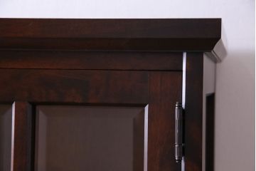 中古　北海道民芸家具　HM160K　シックなインテリアと相性の良い食器棚(本箱、収納棚)(定価約45万円)