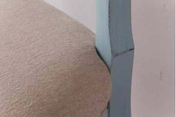 アンティーク家具　フランスアンティーク　エレガントなレリーフが目を惹くチェア(ダイニングチェア、サロンチェア)