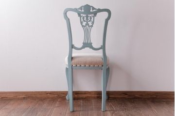 アンティーク家具　フランスアンティーク　エレガントなレリーフが目を惹くチェア(ダイニングチェア、サロンチェア)