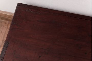 アンティーク家具　和製アンティーク　前面ケヤキ材　古い質感が味わい深い時代箪笥ローボード(引き出し、衣装箪笥)