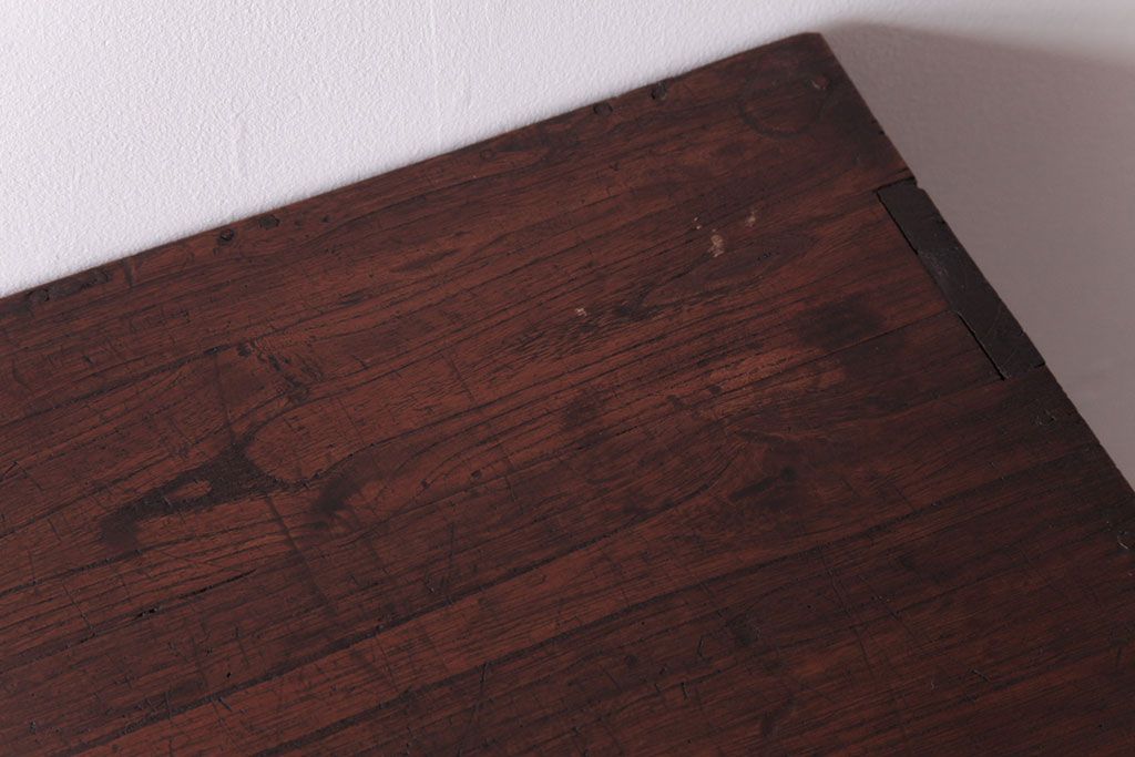 アンティーク家具　和製アンティーク　懐かしさを感じる佇まいが魅力の小引き出し(小箪笥、小物収納)