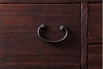 アンティーク家具　和製アンティーク　懐かしさを感じる佇まいが魅力の小引き出し(小箪笥、小物収納)