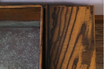 アンティーク雑貨　和製アンティーク　最高級品!黒柿無垢材　独特の杢目が趣深い猫板付き長火鉢