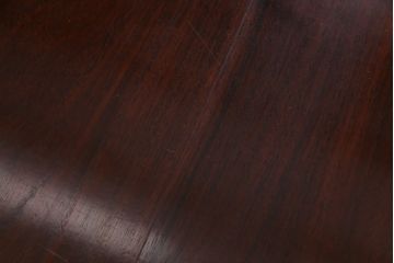 アンティーク家具　時代唐物　漆塗り　彫刻と艶のある質感が目を引く紫檀材の座卓(ローテーブル)