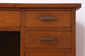 レトロ家具　昭和レトロ　ブナ材　どっしりとした構えが魅力的な補助天板付き片袖机(ワークデスク、在宅ワーク、在宅用、カウンターテーブル、作業台)