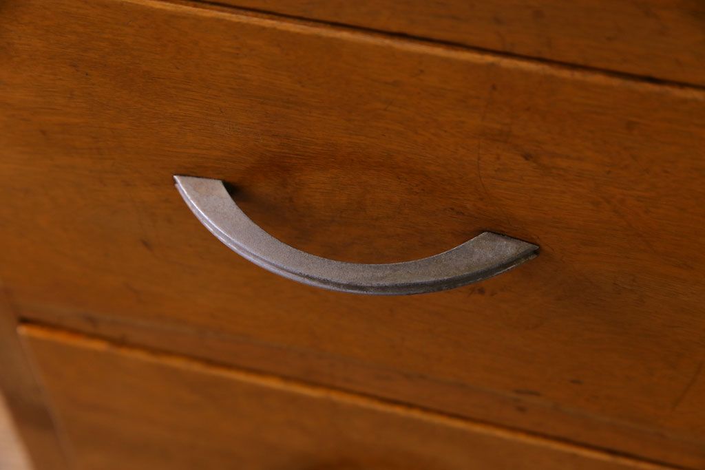 レトロ家具　昭和レトロ　カバ材　個性的なデザインがおしゃれな片袖机(デスク、ワークデスク、作業台)