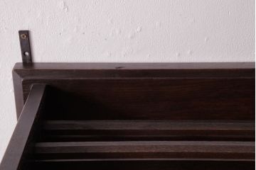 アンティーク家具　和製アンティーク　ナラ材　上品でシックな印象を放つウォールフック(壁掛け収納)