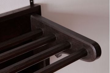 アンティーク家具　和製アンティーク　ナラ材　上品でシックな印象を放つウォールフック(壁掛け収納)