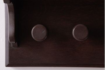 アンティーク家具　和製アンティーク　ナラ材　上品でシックな印象を放つウォールフック(壁掛け収納)