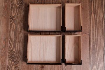 アンティーク家具　和製アンティーク　漆塗り　古い木の質感が味わい感じる小引き出し(小物収納)