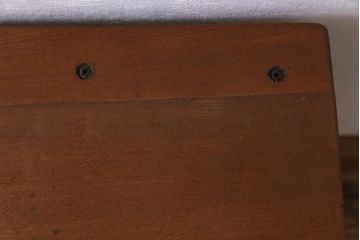 昭和中期　ペイント家具　ナチュラルな雰囲気が可愛らしい角スツール(モカベージュ、板座チェア、椅子、イス)(R-031647)