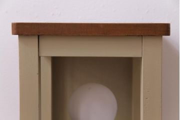 昭和中期　ペイント家具　ナチュラルな雰囲気が可愛らしい角スツール(モカベージュ、板座チェア、椅子、イス)(R-031647)