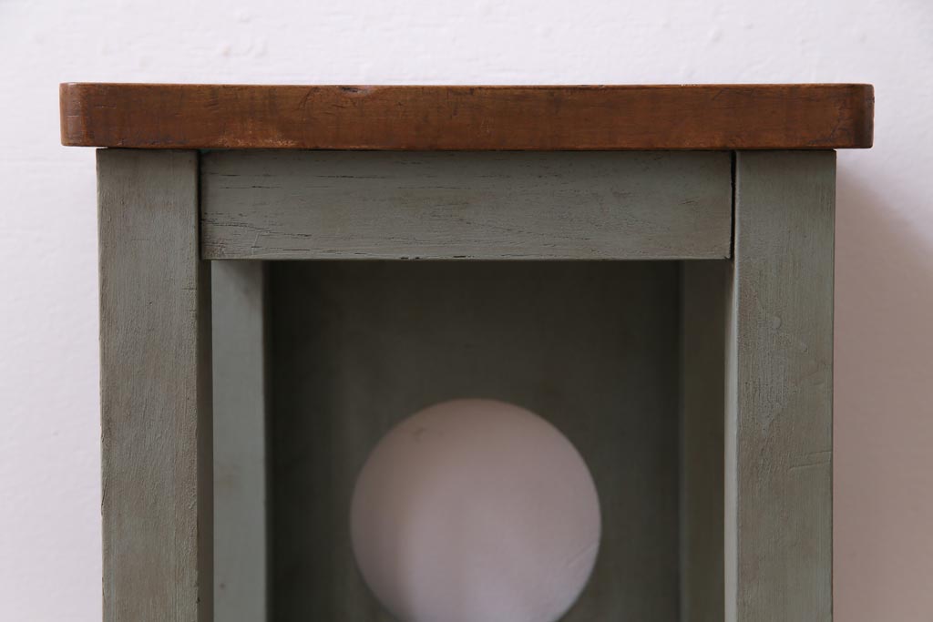 ペイント家具　ペイントカラーと板座の組み合わせが愛らしい角スツール(学校スツール、花台)(1)