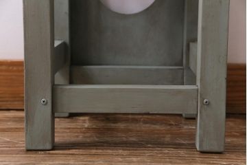 ペイント家具　ペイントカラーと板座の組み合わせが愛らしい角スツール(学校スツール、花台)(1)