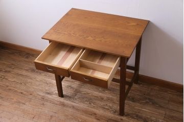 アンティーク家具　昭和初期　栓材　シンプルで素朴な雰囲気が魅力の平机(デスク、在宅ワーク、在宅用作業台)