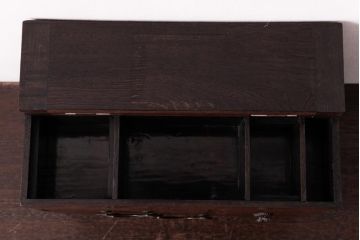 アンティーク雑貨　昭和レトロ　桑材　柔らかな風合いが特徴的な裁縫箱(小物収納、小引き出し)