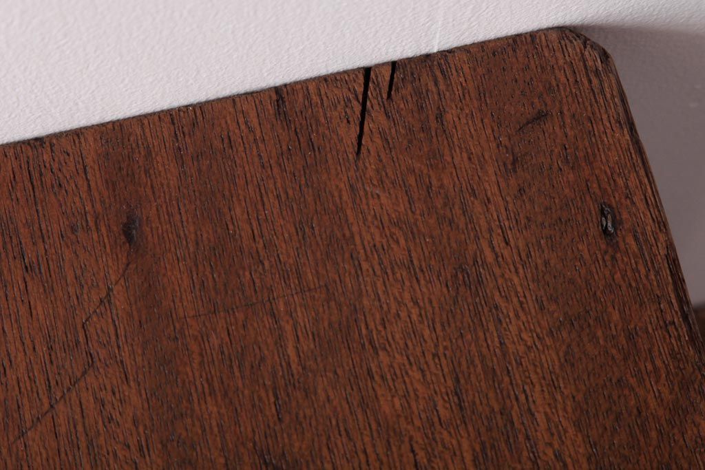 昭和中期　ペイント家具　ナチュラルな雰囲気が可愛らしい角スツール(淡い水色)