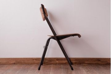 ヴィンテージ家具　イギリスビンテージ　鉄脚　レトロな味わいが格好いいスクールチェア(板座チェア、椅子)(1)