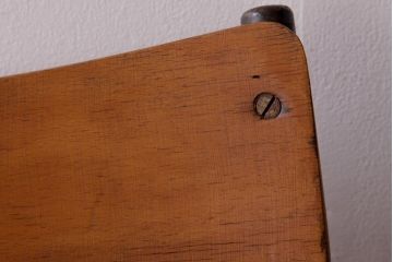 ヴィンテージ家具　イギリスビンテージ　鉄脚　レトロな味わいが格好いいスクールチェア(板座チェア、椅子)(1)