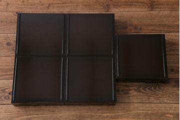 和製アンティーク　丸に二本杉紋　二葉葵　共箱付き重箱(和食器、漆器)