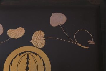 和製アンティーク　丸に二本杉紋　二葉葵　共箱付き重箱(和食器、漆器)