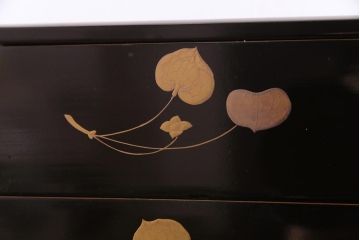 和製アンティーク　丸に二本杉紋　二葉葵　共箱付き重箱(和食器、漆器)