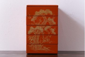 アンティーク雑貨　昭和期　共箱付き　松竹梅　鮮やかな朱色が目を引く五段重箱(和食器)