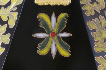 アンティーク雑貨　ガラス工芸品　窯彩硝子　雨宮喜能登作　鮮やかな色彩が目を惹く花瓶(ディスプレイ)