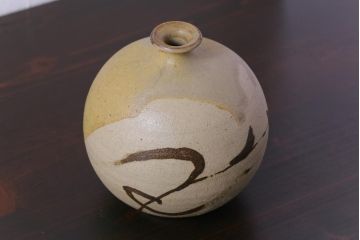 アンティーク雑貨　昭和期　笠間焼　中野晃嗣　草文一輪挿(花瓶、花器)