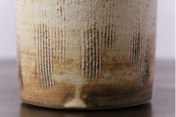 アンティーク雑貨　昭和期　笠間焼　記念品　荒田耕治作　一輪挿(花瓶、花器)(2)